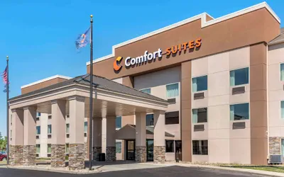 Photo 2 - Comfort Suites Fort Wayne - Southwest