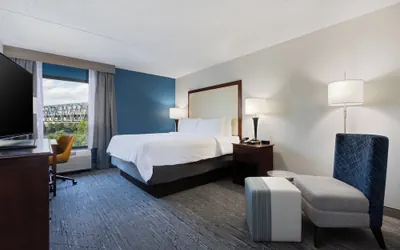 Photo 5 - Holiday Inn Express & Suites Cincinnati Riverfront by IHG