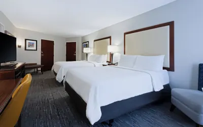 Photo 4 - Holiday Inn Express & Suites Cincinnati Riverfront by IHG