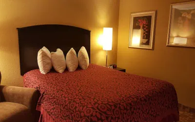 Photo 5 - Days Inn by Wyndham Central City