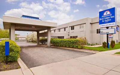 Photo 2 - Americas Best Value Inn & Suites Waukegan Gurnee