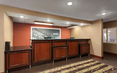 Photo 5 - Hampton Inn Wichita-East