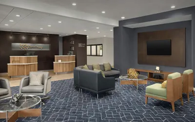 Photo 5 - Courtyard by Marriott Bloomington