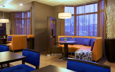 Photo 3 - Courtyard by Marriott Bloomington