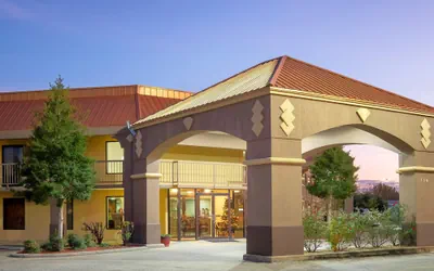 Photo 2 - Red Roof Inn & Suites Oxford