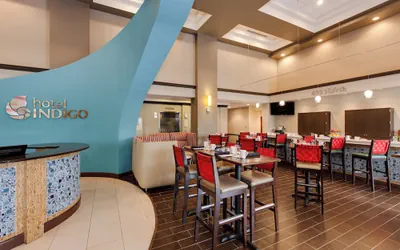 Photo 2 - Hotel Indigo Chicago-Vernon Hills by IHG