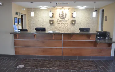 Photo 5 - Comfort Inn & Suites Junction City - near Fort Riley
