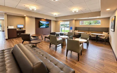 Photo 4 - Residence Inn by Marriott Davenport