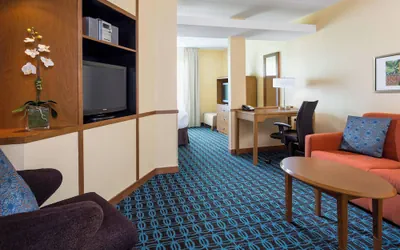 Photo 5 - Fairfield Inn and Suites by Marriott Valparaiso