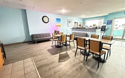 Photo 3 - Days Inn by Wyndham Seymour