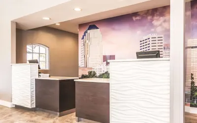 Photo 5 - La Quinta Inn & Suites by Wyndham Shreveport Airport