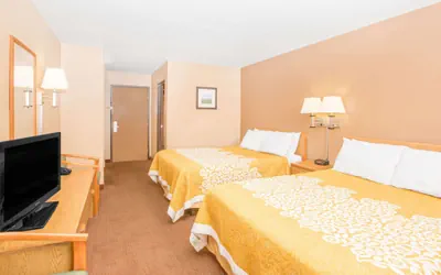 Photo 4 - Days Inn by Wyndham Worthington