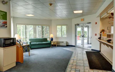 Photo 3 - Motel 6 Warwick, RI - Providence Airport - I-95