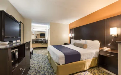 Photo 3 - SureStay Hotel by Best Western Meridian