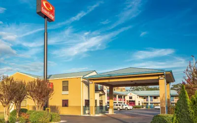 Photo 2 - Econo Lodge Laurel