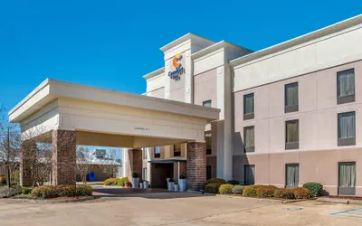 Photo 2 - Comfort Inn Pearl-Jackson
