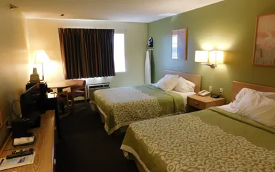 Photo 5 - Days Inn by Wyndham Lexington NE