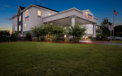Photo 2 - Comfort Suites near Camp Lejeune