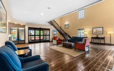Photo 4 - Comfort Suites near Camp Lejeune