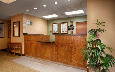 Photo 2 - Best Western Plus Edison Inn