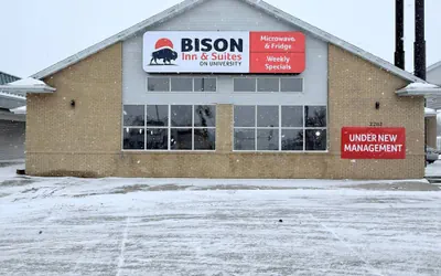 Photo 5 - Bison Inn & Suites on University