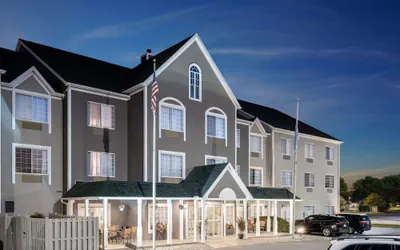Photo 2 - Country Inn & Suites by Radisson, Maumee - Toledo