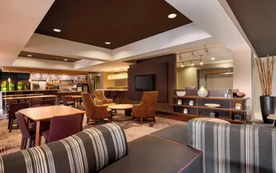 Photo 2 - Courtyard by Marriott Akron Fairlawn