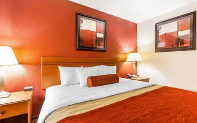 Photo 2 - Quality Inn Seaman