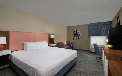 Photo 4 - Hampton Inn by Hilton Youngstown-West I-80