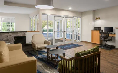 Photo 4 - Fairfield Inn & Suites by Marriott Beaverton