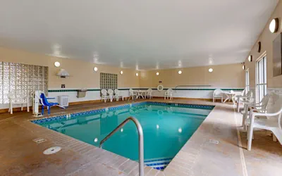 Photo 2 - Comfort Inn South