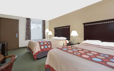 Photo 3 - Super 8 by Wyndham Danville