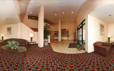 Photo 4 - Suburban Studios Johnstown - Richland Town Center