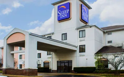 Suburban Studios Johnstown - Richland Town Center