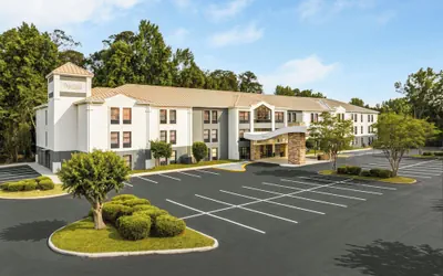 Photo 2 - Fairfield by Marriott Inn & Suites Columbia Lexington