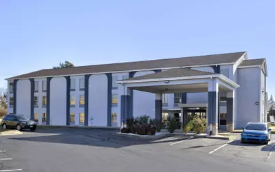Photo 2 - Quality Inn Spartanburg Northwest