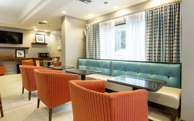 Photo 4 - Hampton Inn Columbia I-26/Harbison Blvd.