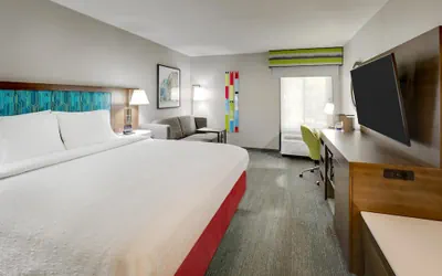 Photo 2 - Hampton Inn Beaufort