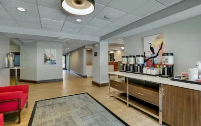 Photo 5 - Hampton Inn Beaufort