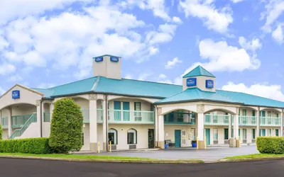 Photo 2 - Baymont by Wyndham Gallatin