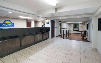 Photo 5 - Days Inn by Wyndham Goodlettsville/Nashville