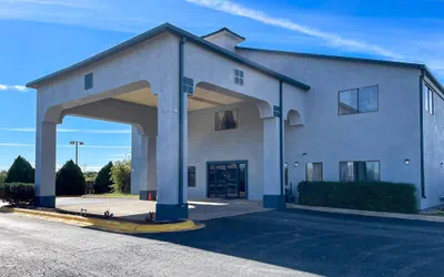 Photo 2 - Econo Lodge Inn & Suites Sweetwater I-20