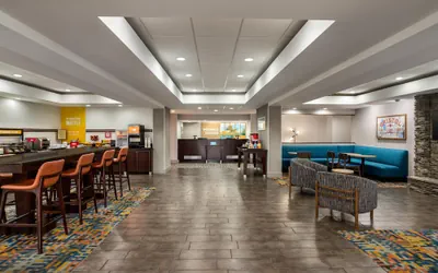 Photo 4 - Hampton Inn Bristol