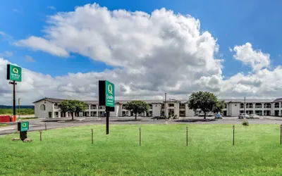 Photo 2 - Quality Inn & Suites Junction