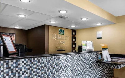 Photo 5 - Quality Inn Dumas