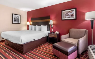 Photo 2 - Best Western Lindale Inn