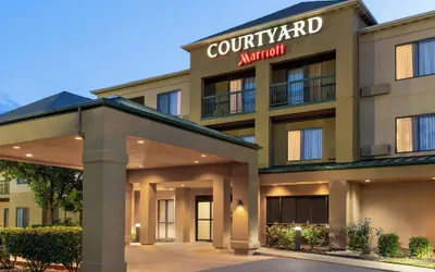 Photo 2 - Courtyard by Marriott Lubbock