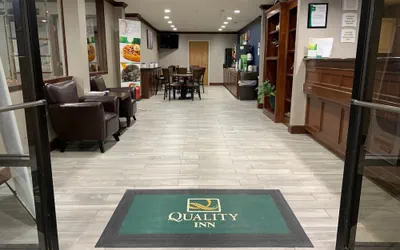 Photo 4 - Quality Inn Hillsboro