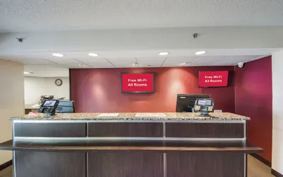 Photo 3 - Red Roof Inn Laredo