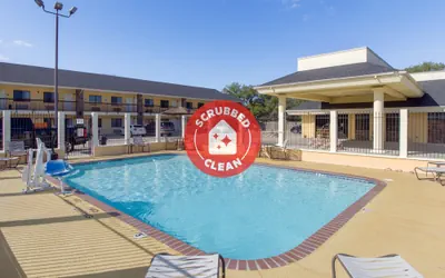 Photo 2 - OYO Hotel Ingleside TX